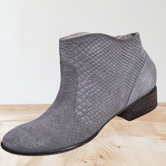 Seychelles Size 8 Womens Gray Textured Suede Zip Ankle Fashion Boots Bootie - Picture 1 of 10